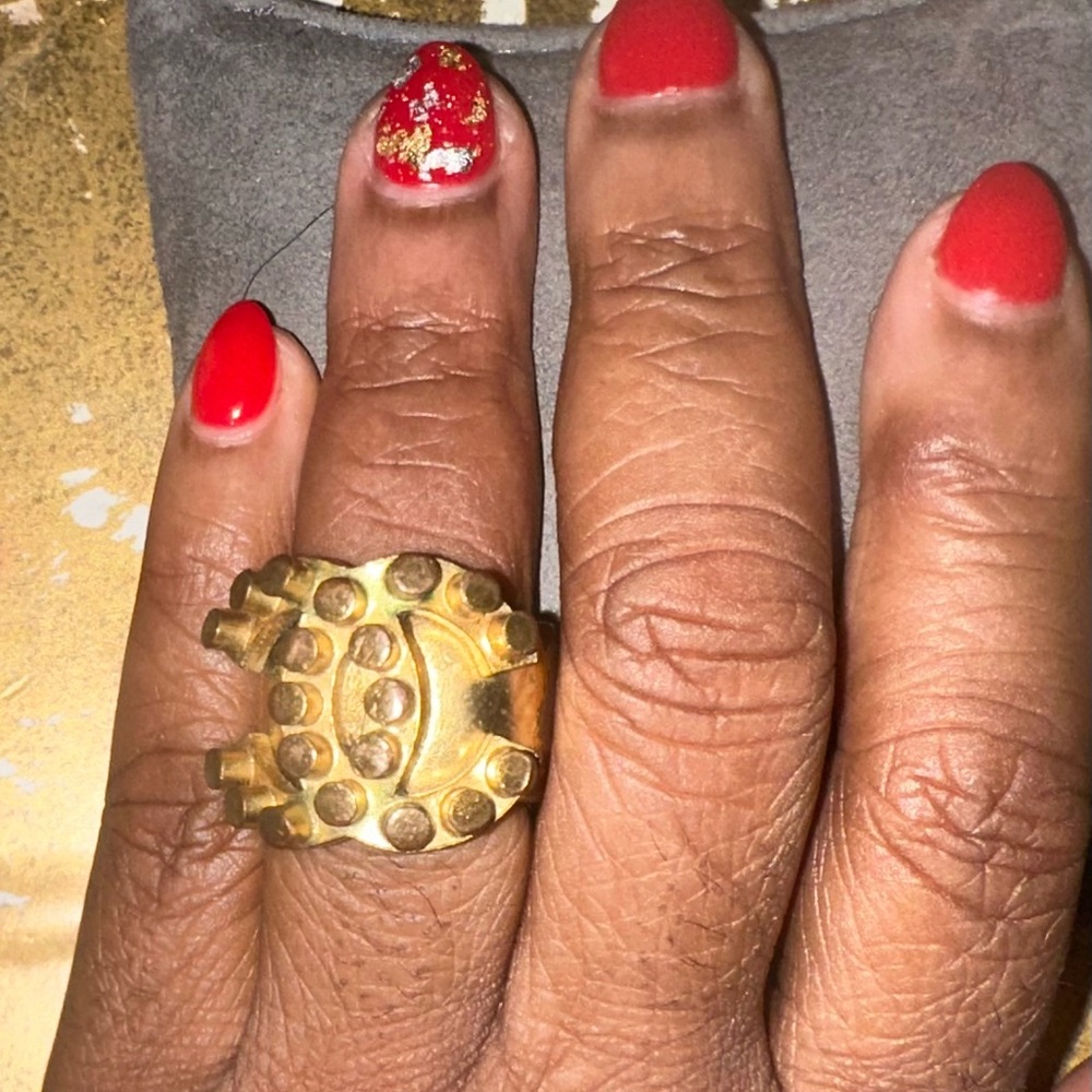 VINTAGE 2002 / GUARANTEED AUTHENTIC CHANEL RING / fit size 6/7 - ring only